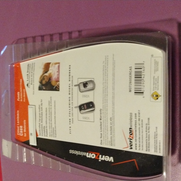 Flip phone Lambskin case NWT - Picture 3 of 3